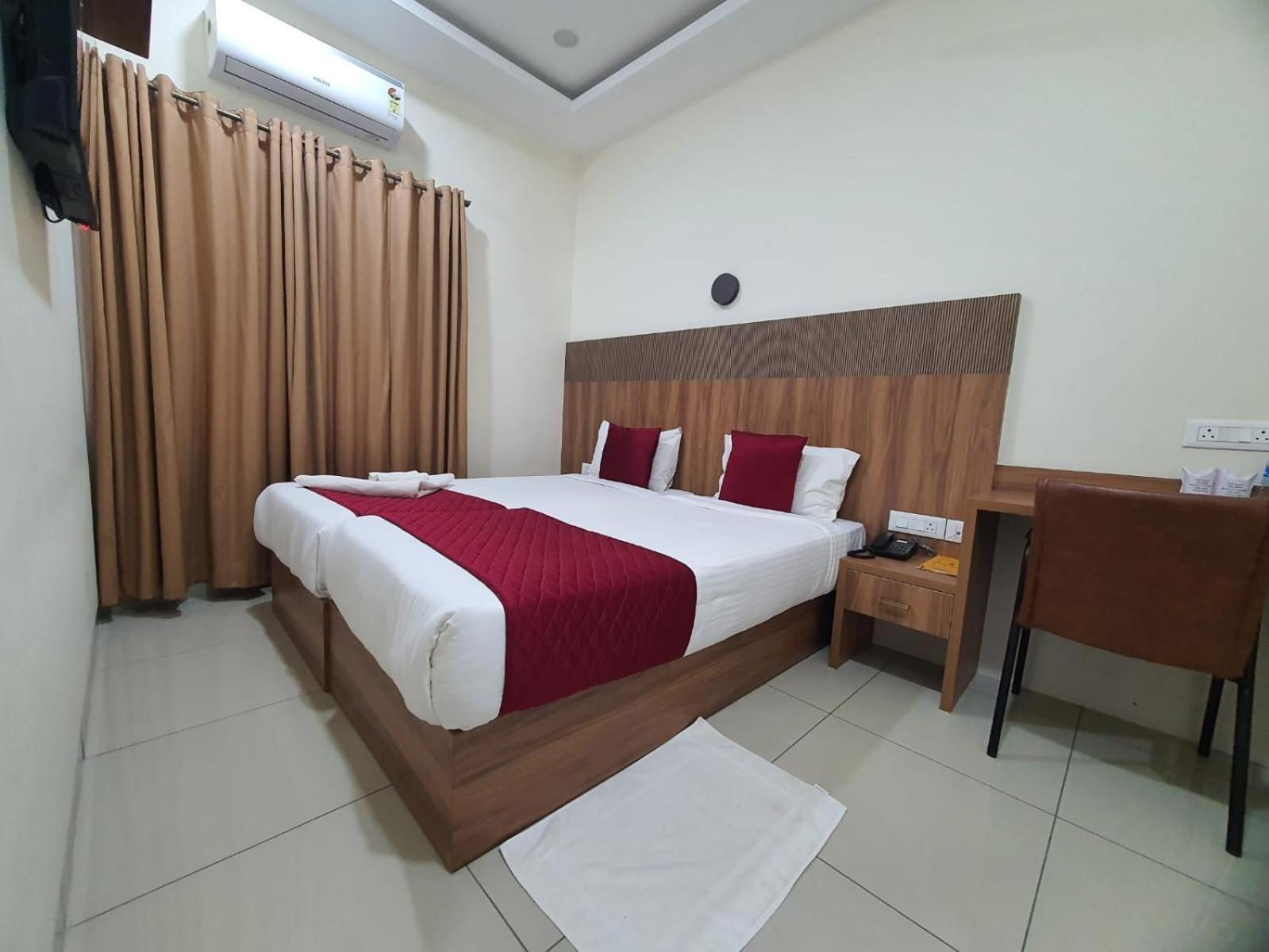 Hotel Deepakam Inn Palakkad Εξωτερικό φωτογραφία