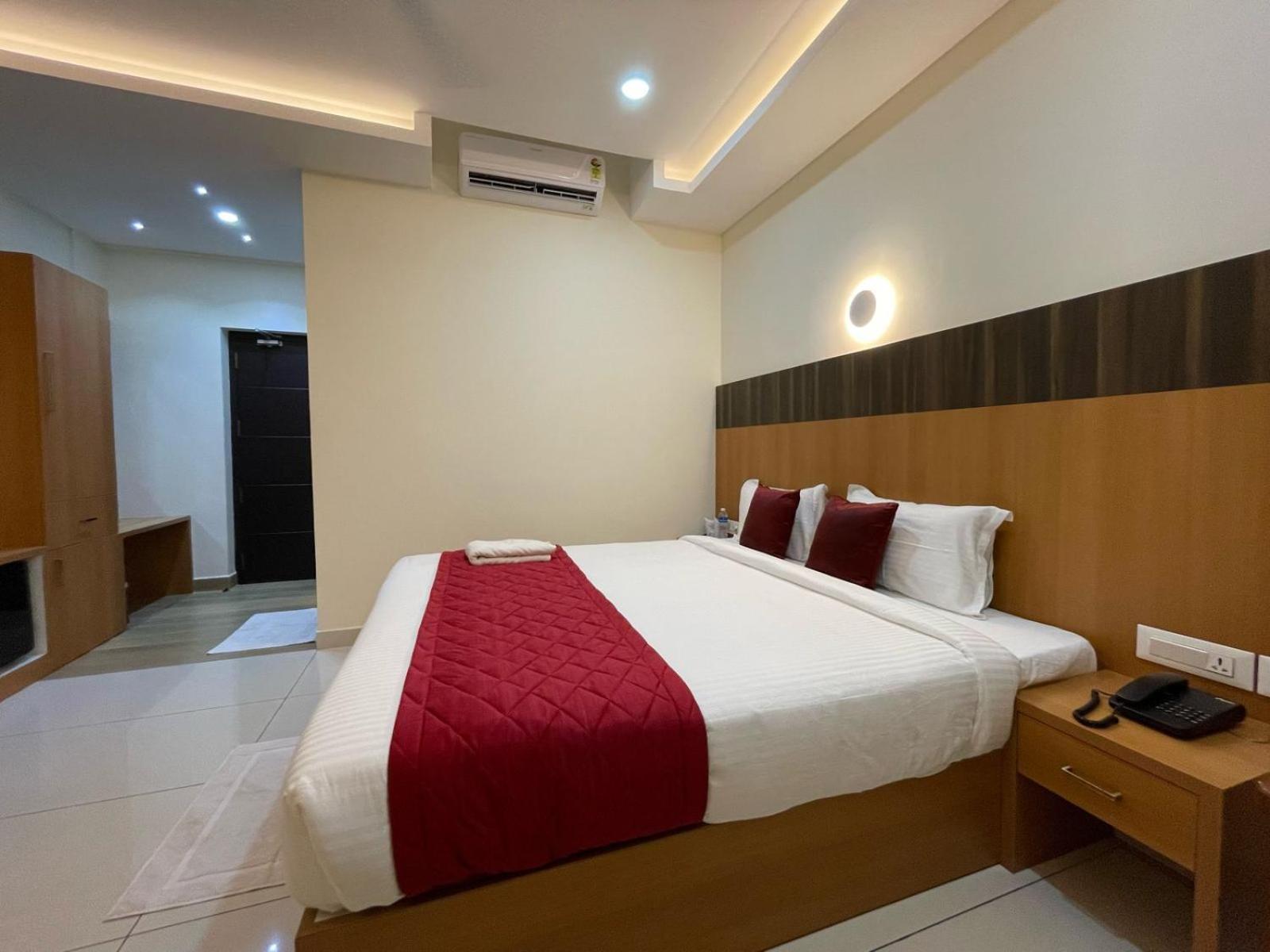 Hotel Deepakam Inn Palakkad Εξωτερικό φωτογραφία
